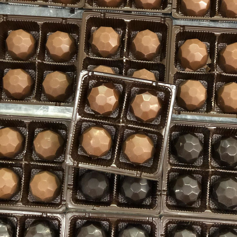 Lang’s Chocolates Chocolate Truffles 48 Piece Box