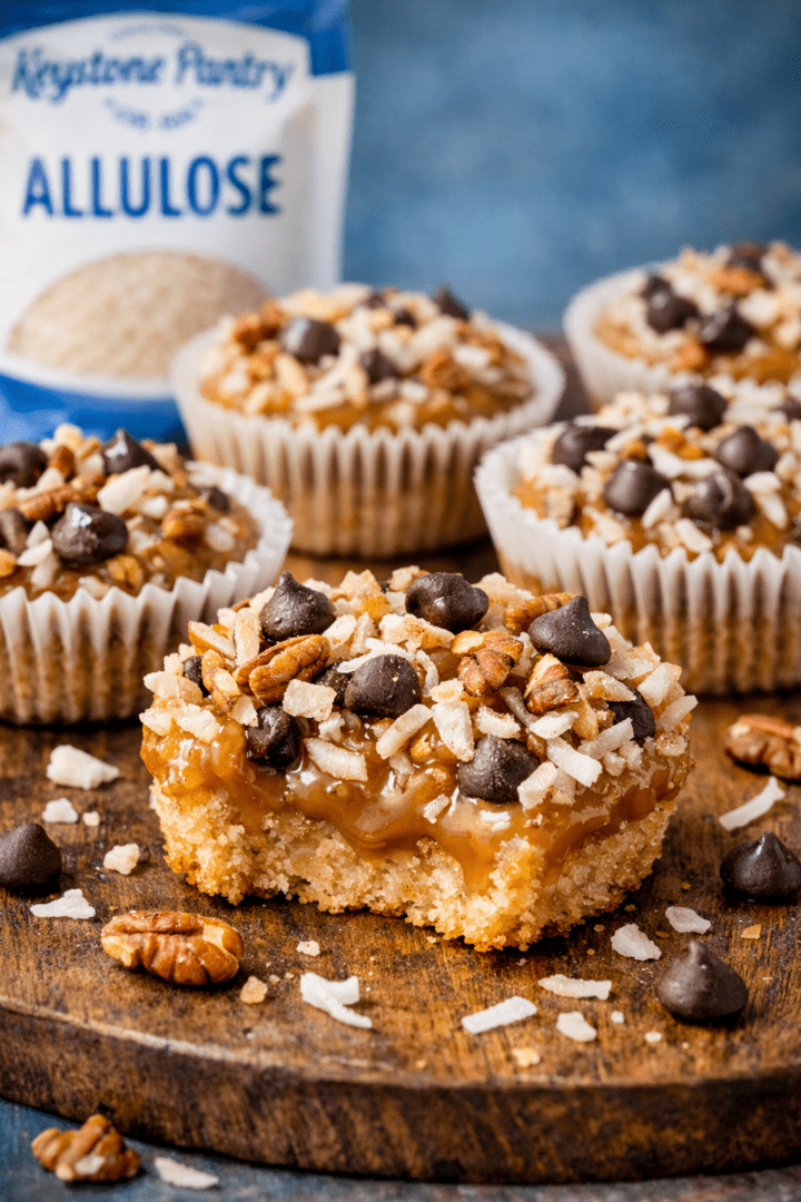 Keto omg bars with caramel layer